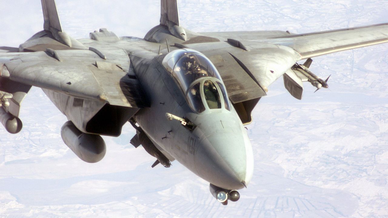 A Maker Rebuilt the F-14 Tomcat's Secret Flight Computer, Then 3D Printed the Jet