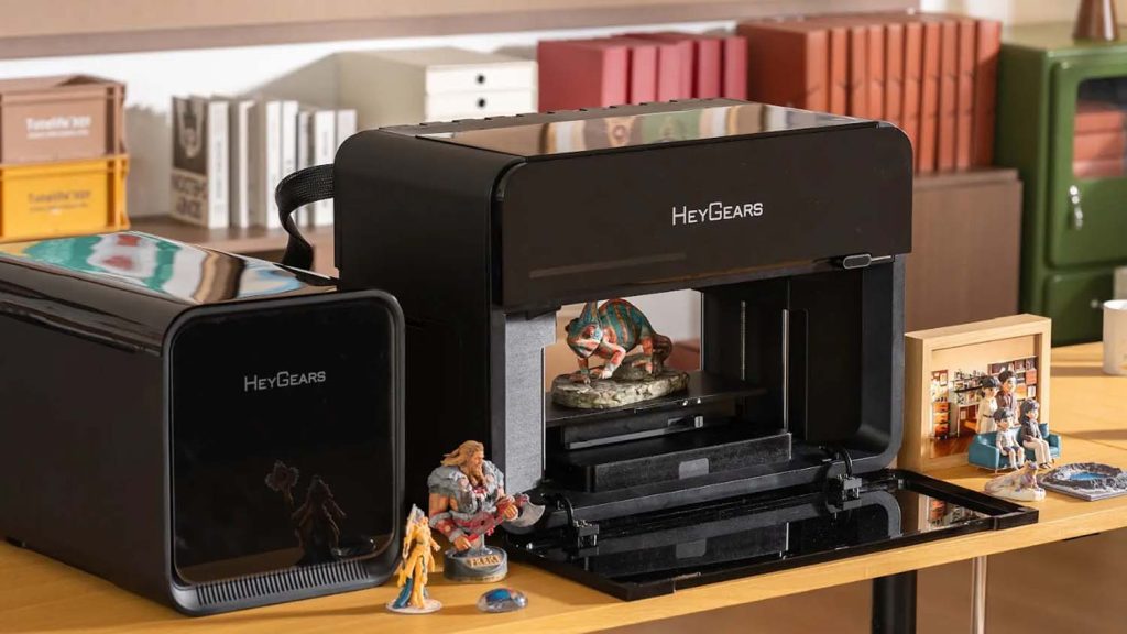 HeyGears G1X Brings Full-Color 3D and UV Printing to the Desktop