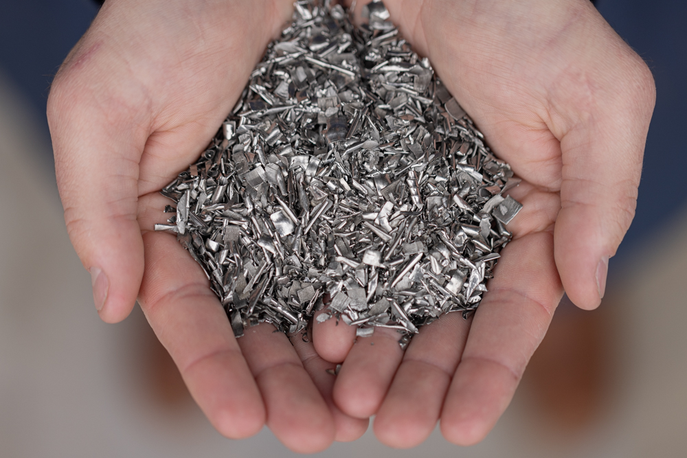 US Army Bets $11.5M on IperionX for Domestic Titanium Fasteners