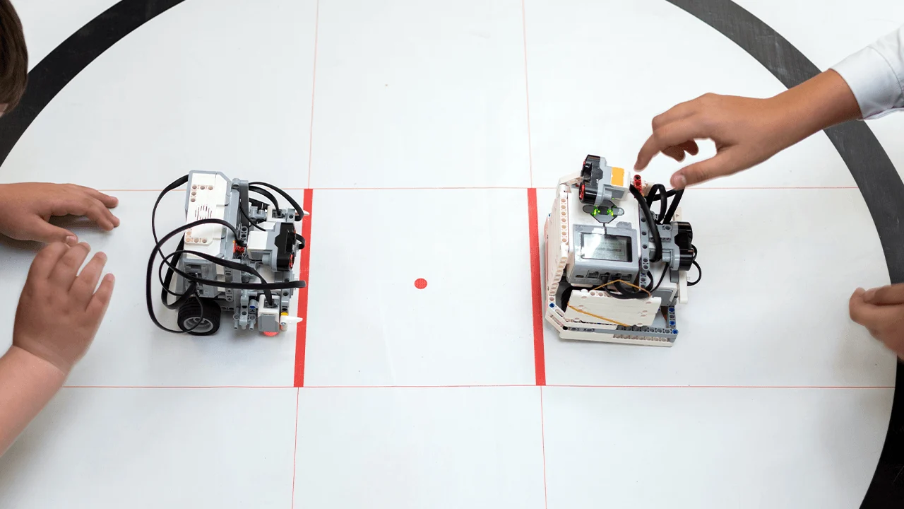 Student Spends 100 Hours 3D Printing a Modular Arm for His Sister