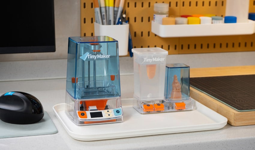 TinyMaker Is a Palm-Sized Resin Printer That Runs on a Power Bank