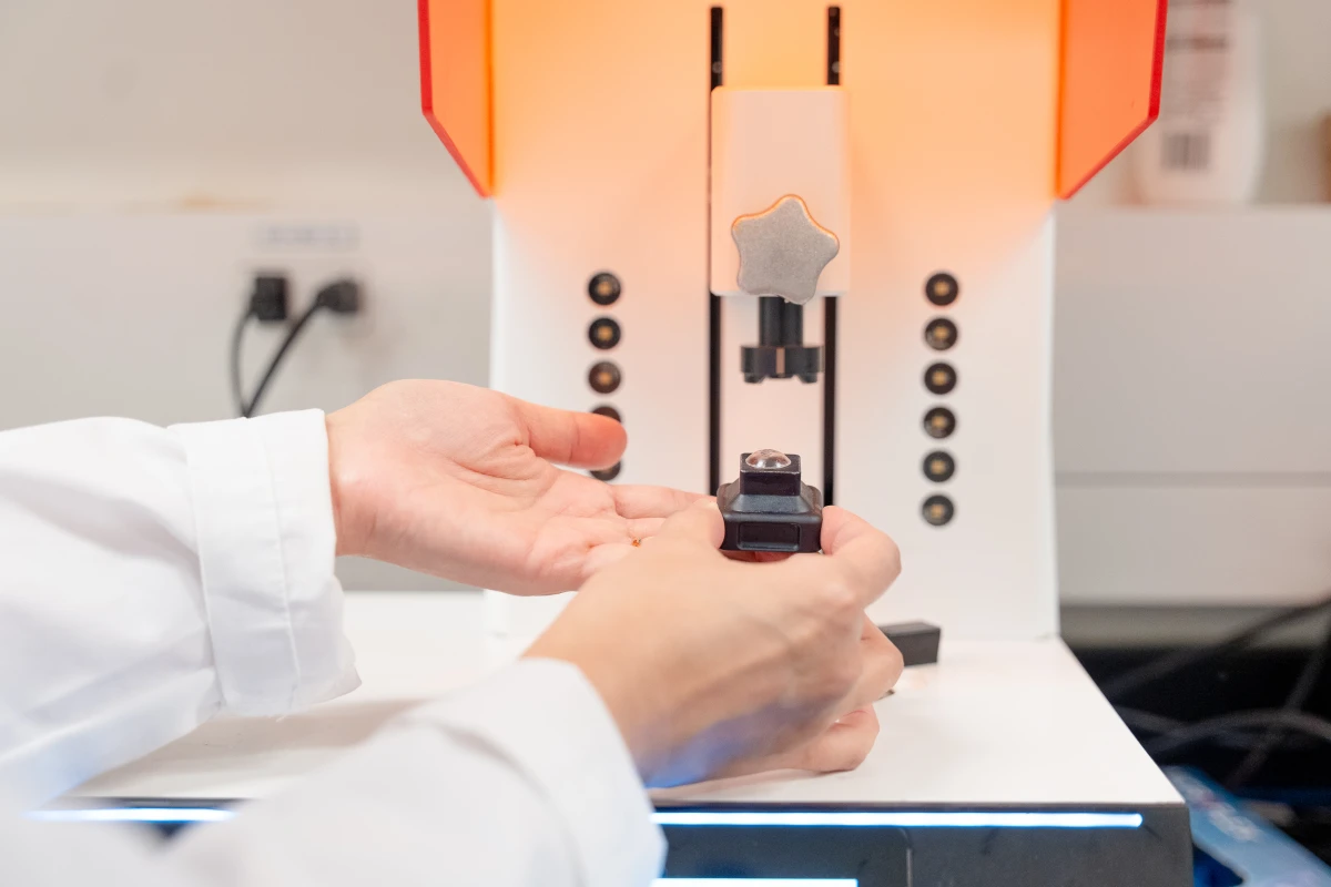University of Waterloo prints custom contact lenses in 20 minutes